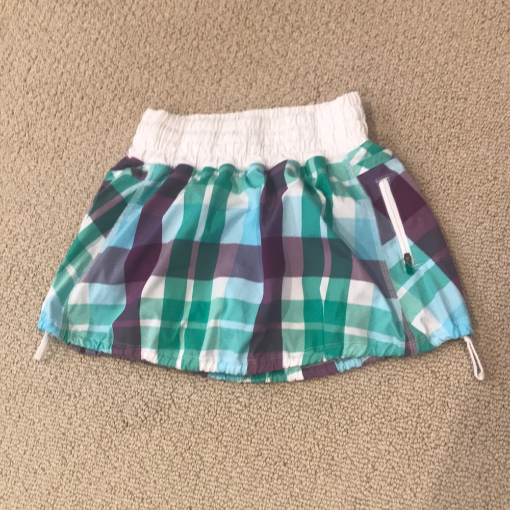 NWOT LULULEMON SKORT